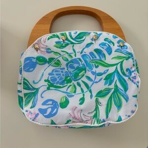 Floral Print Women's Bag with Wooden Handle- Lilly Pulitzer GWP